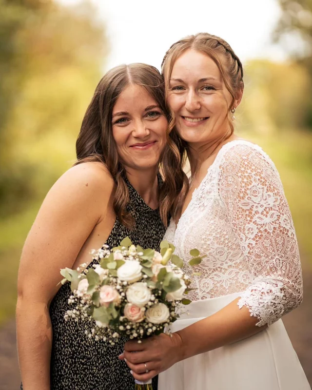 #friends #wedding #flowers #freundefürsleben #friendshipgoals