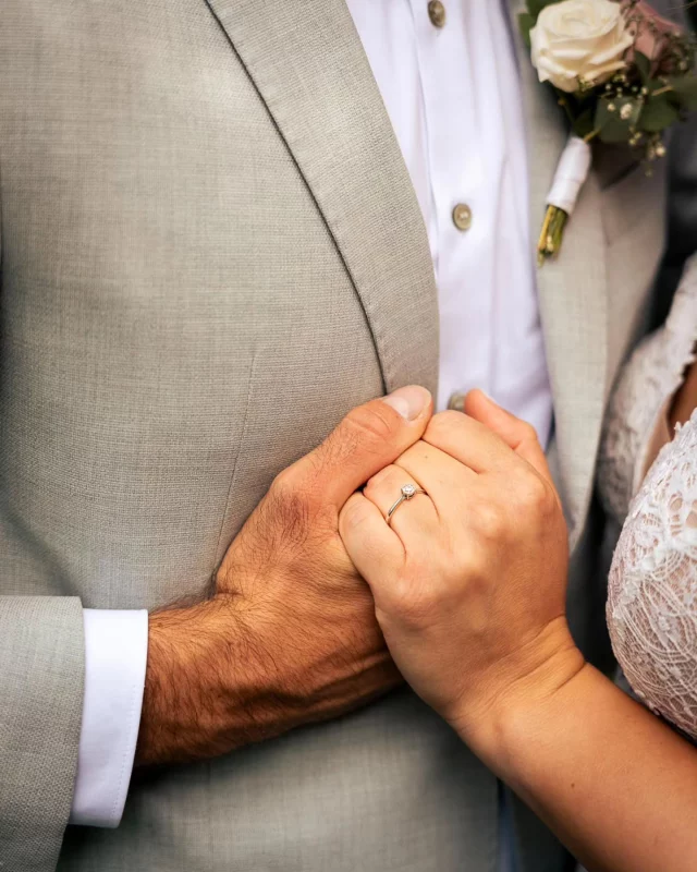 #engagement #weddingdetails #rings #couple #heiratenimnorden